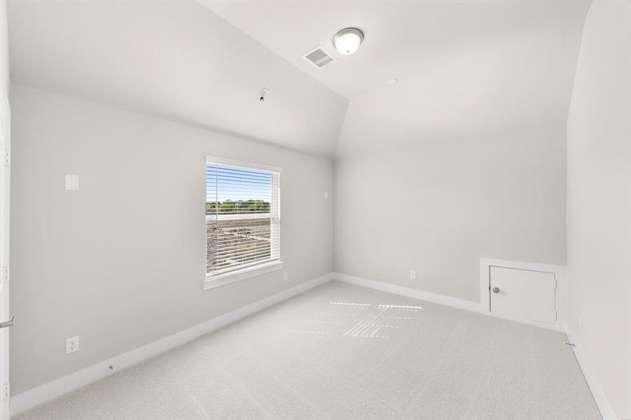 24. 1232 Unity - Media