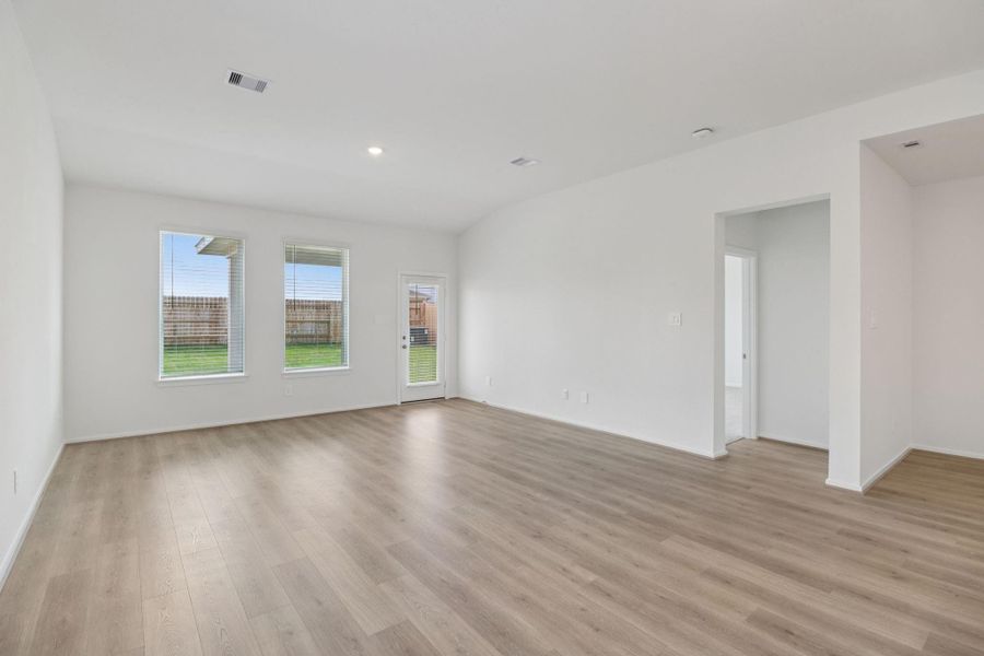 Spacious, unfurnished interior of a new home in Landing Meadows - Premier Series, New Caney (Image 23).