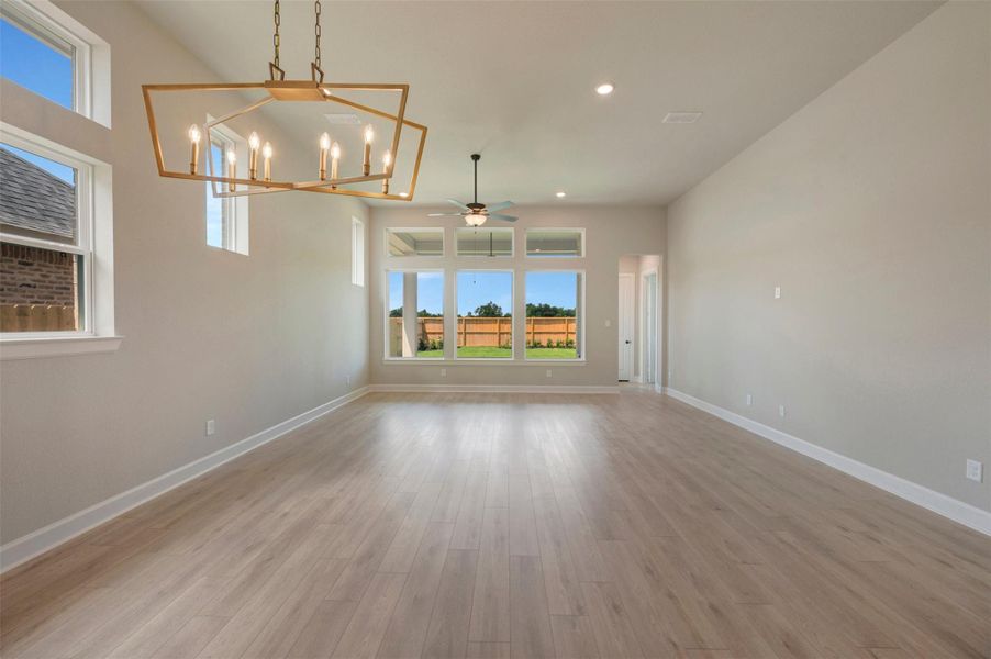 Spacious, unfurnished interior of a new home in Grange - Reserve Collection, Katy (Image 14).