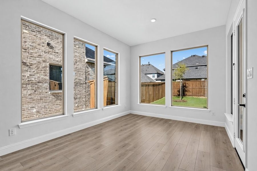 Spacious, unfurnished interior of a new home in South Oak, Lakewood Village (Image 16). Spacious, unfurnished interior of a new home in South Oak, Lakewood Village (Image 16).