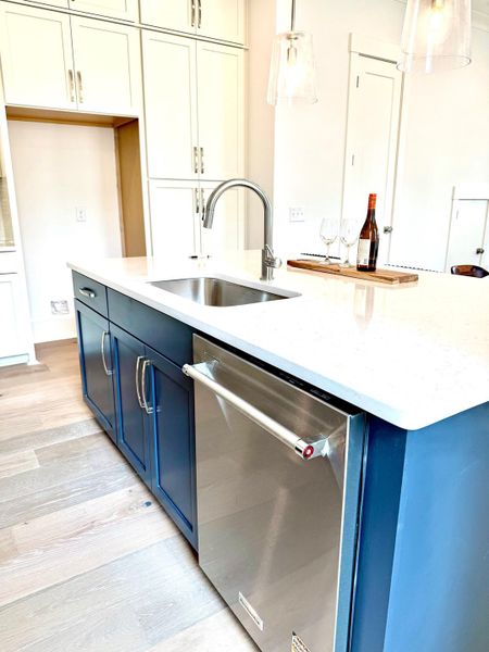 Furnished interior view inside a new home in Grants Court, Charleston (Image 4).