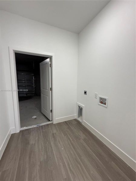 Spacious, unfurnished interior of a new home in , Labelle (Image 19).