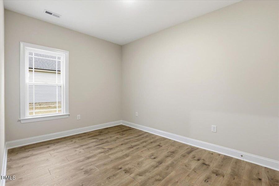 25-608 S Vance St-25