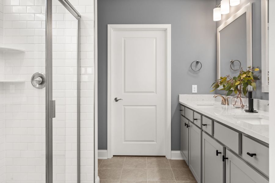 Representative furnished interior of a home built from the Compass by Del Webb in Del Webb Point Hope, Charleston (Image 21).