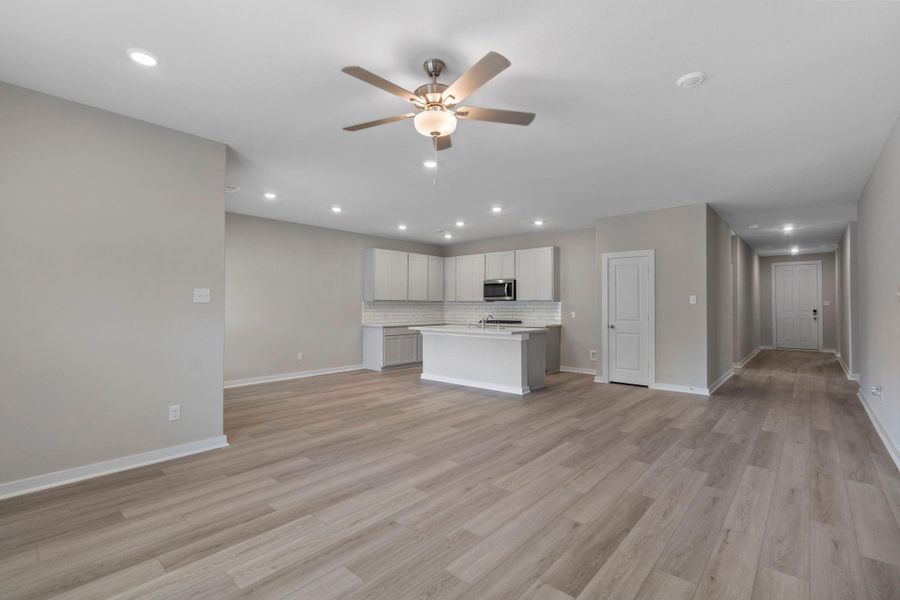 Spacious, unfurnished interior of a new home in River Ranch Trails, Dayton (Image 12). Spacious, unfurnished interior of a new home in River Ranch Trails, Dayton (Image 12).
