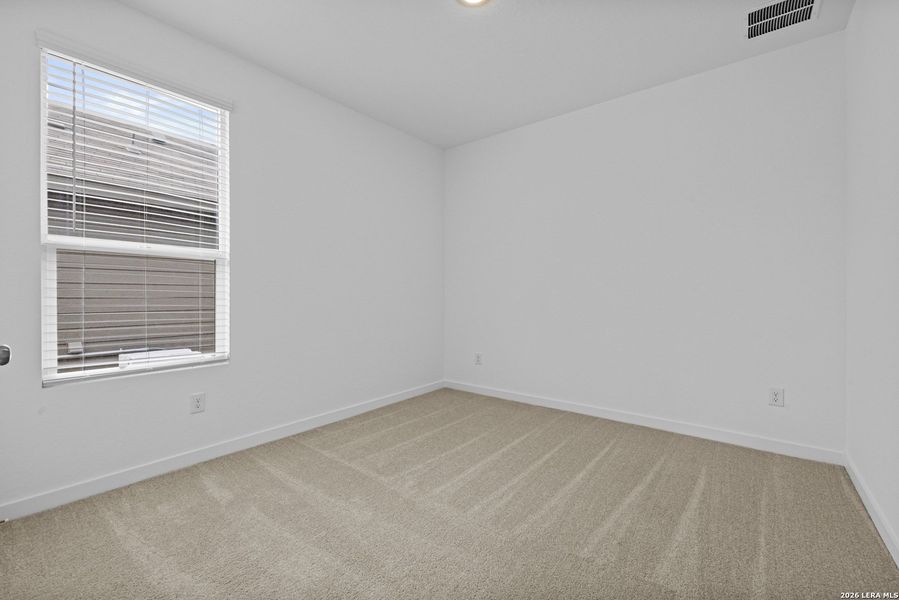 Spacious, unfurnished interior of a new home in Voss Farms, New Braunfels (Image 23).