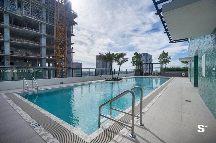 Condo located in Miami, FL showcasing its design and architecture (Image 21).