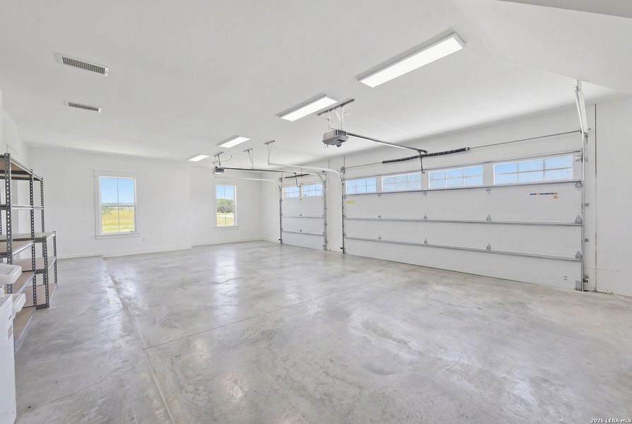 Spacious, unfurnished interior of a new home in , Weimar (Image 21). Spacious, unfurnished interior of a new home in , Weimar (Image 21).