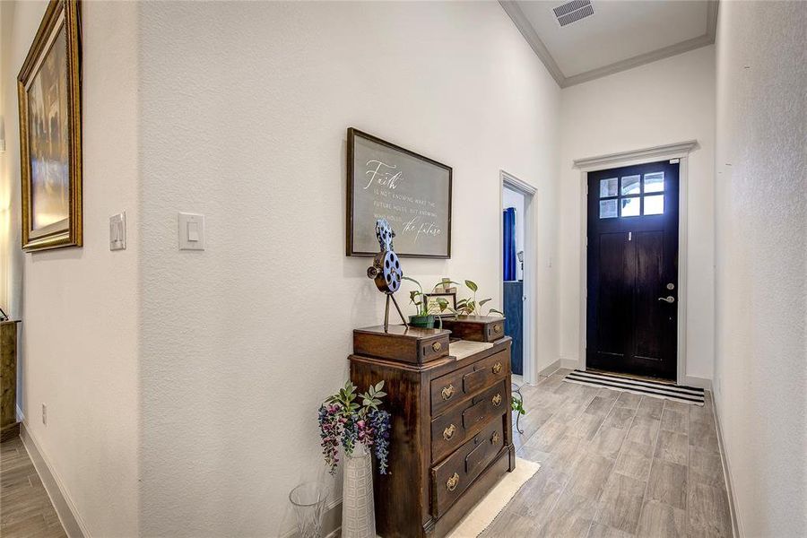 Furnished interior view inside a new home in , Lavon (Image 29).