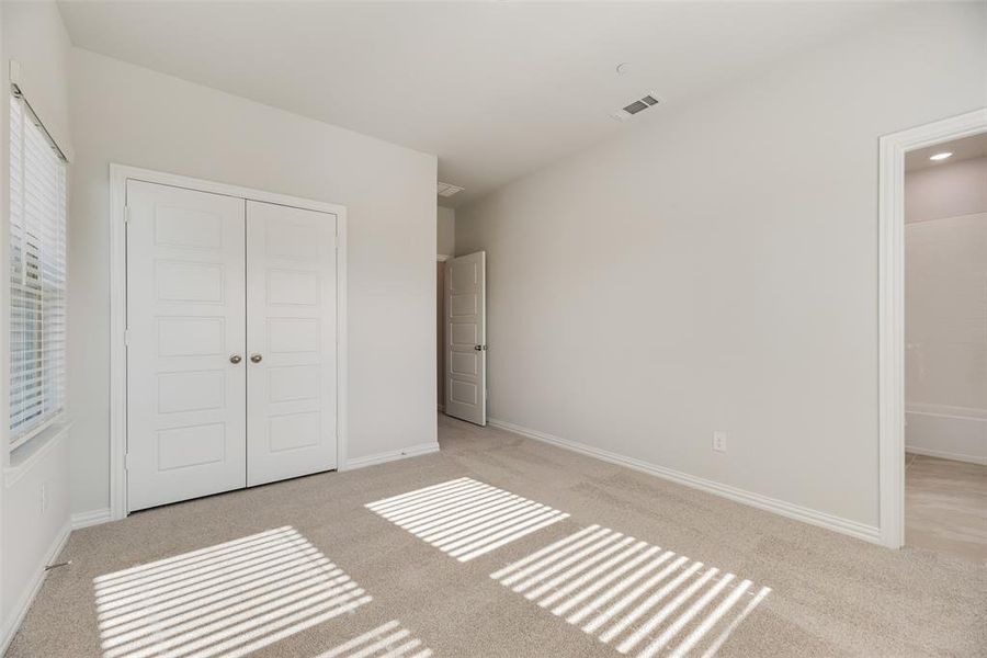 Spacious, unfurnished interior of a new home in , Frisco (Image 30).