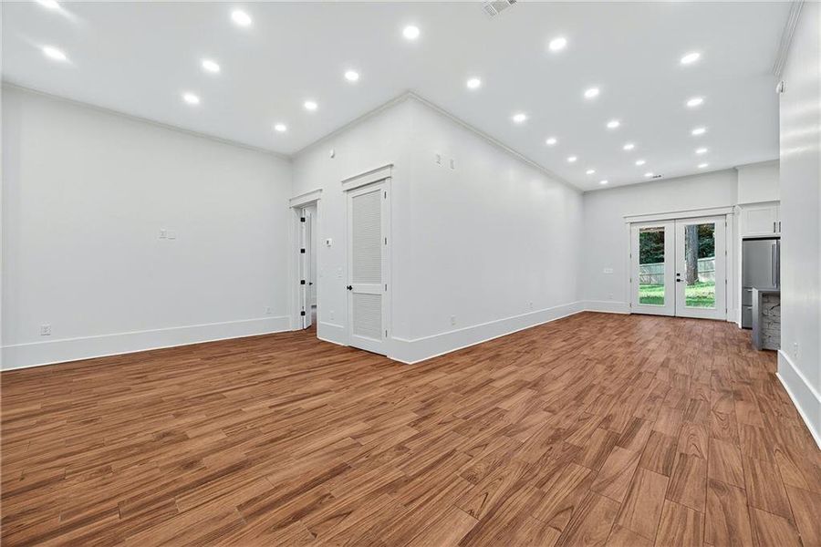 Spacious, unfurnished interior of a new home in , Forest Park (Image 19). Spacious, unfurnished interior of a new home in , Forest Park (Image 19).
