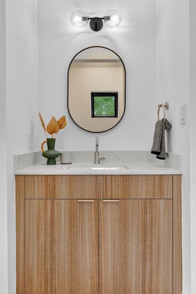 Full bathroom connected to the secondary primary bedroom upstairs Full bathroom connected to the secondary primary bedroom upstairs