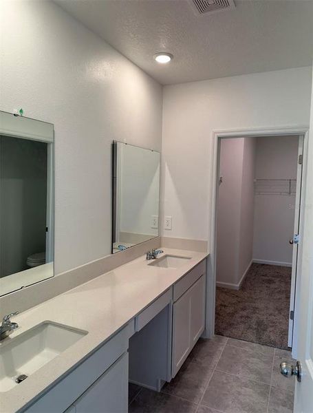 Furnished interior view inside a new home in , Davenport (Image 6).