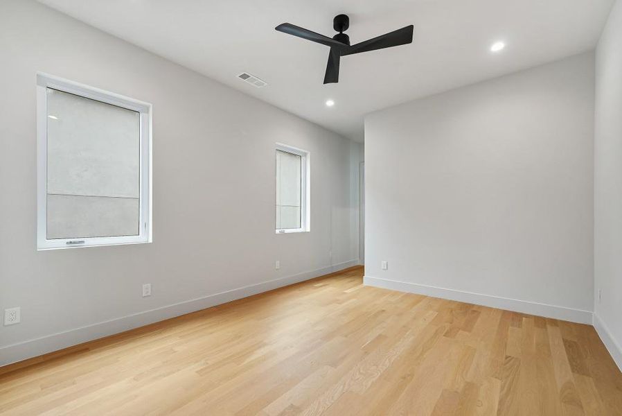 Spacious, unfurnished interior of a new home in , Decatur (Image 27).