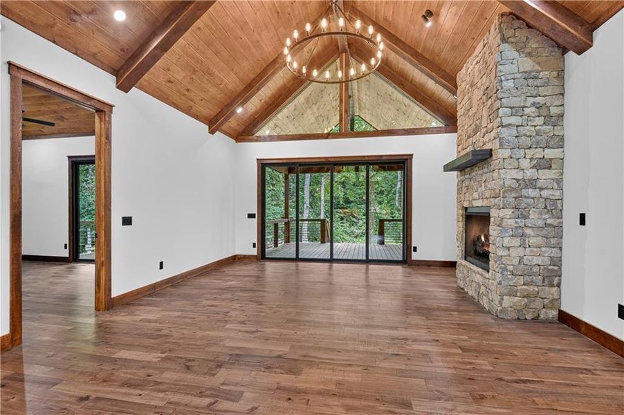 Spacious, unfurnished interior of a new home in , Ellijay (Image 17).