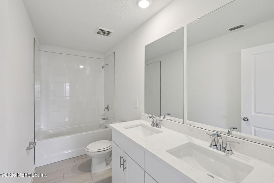 Furnished interior view inside a new home in Kings Preserve, Jacksonville (Image 8).