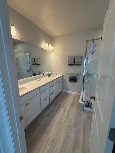 Furnished interior view inside a new home in , Winter Garden (Image 17).