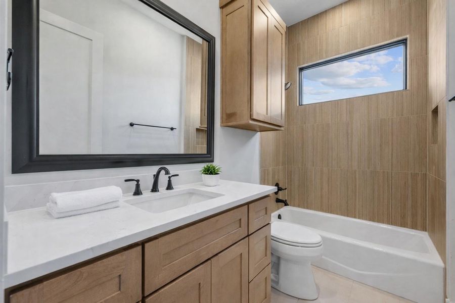 Furnished interior view inside a new home in Lakecliff on Lake Travis, Spicewood (Image 14).