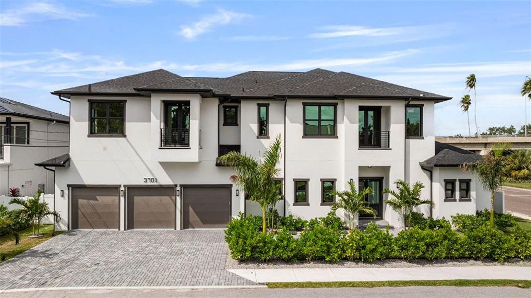 Front exterior of a new home in , Tampa, FL, highlighting curb appeal (Image 28). Front exterior of a new home in , Tampa, FL, highlighting curb appeal (Image 28).