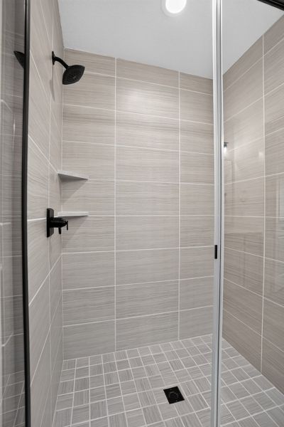 128 Buffalo - Primary Bathroom