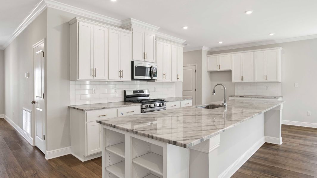 Representative furnished interior of a home built from the Drexel by Maronda Homes in Applewood Reserve, Lakeland (Image 9).
