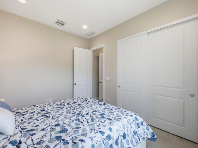 Bedroom_5_2