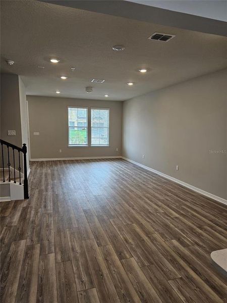 Spacious, unfurnished interior of a new home in Isles of Lake Nona, Orlando (Image 11).