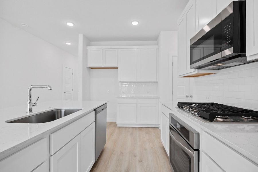 Furnished interior view inside a new home in Lakeside at Tessera, Lago Vista (Image 7).