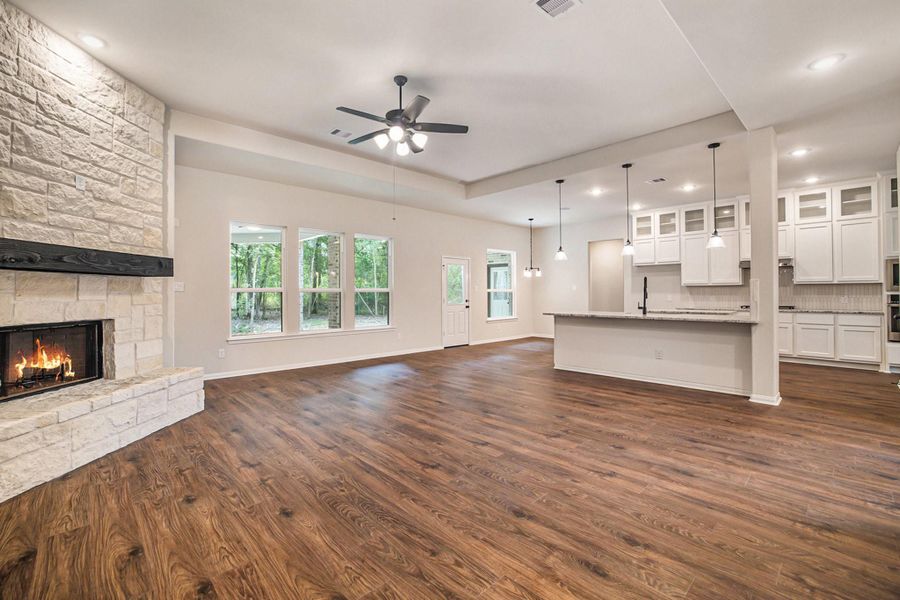 Spacious, unfurnished interior of a new home in Encino Estates, Dayton (Image 16).