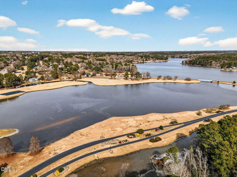 047-1280x960-carolina-trace-gated-commun