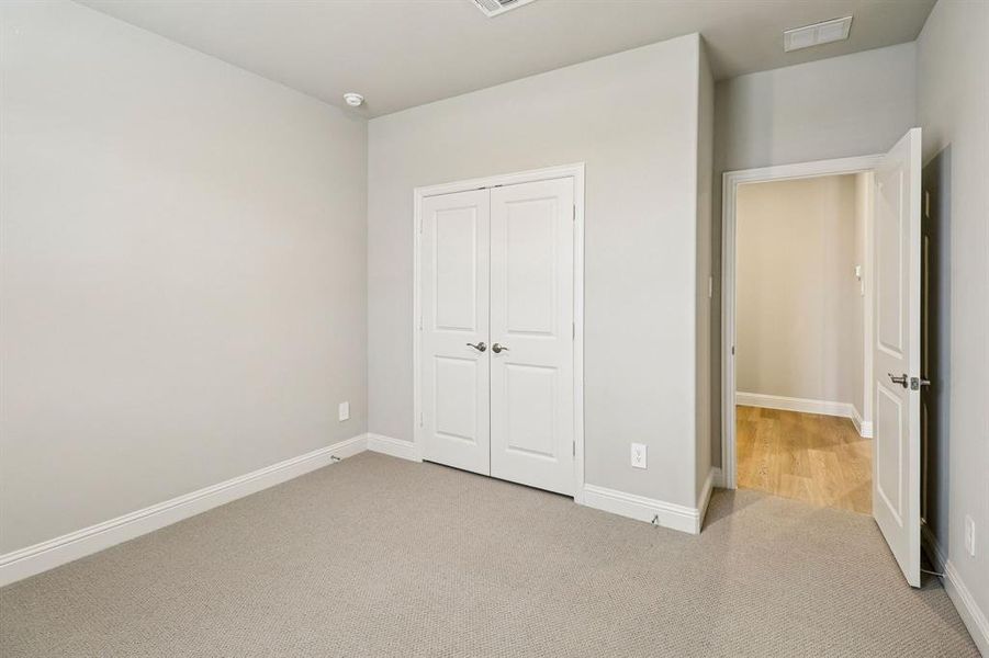 Spacious, unfurnished interior of a new home in Lakehaven - Premier Series, Farmersville (Image 19).