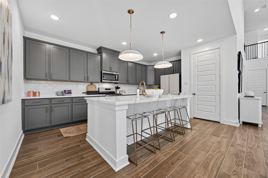 Furnished interior view inside a new home in Elyson - 40', Katy (Image 25). Furnished interior view inside a new home in Elyson - 40', Katy (Image 25).