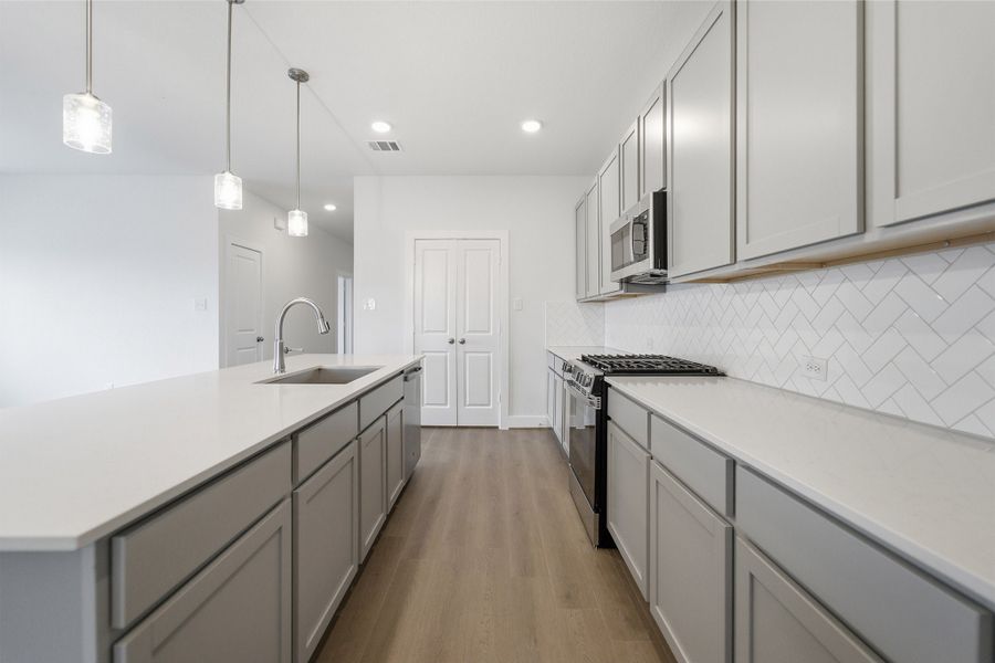 Furnished interior view inside a new home in Paramount, Kyle (Image 11).