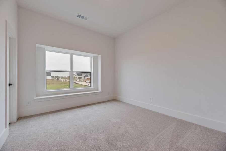 Spacious, unfurnished interior of a new home in Park Place, Prosper (Image 28). Spacious, unfurnished interior of a new home in Park Place, Prosper (Image 28).