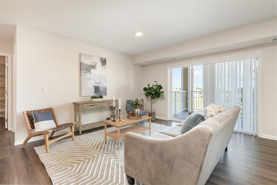 The morning sun on this east facing unit is a daily highlight! The morning sun on this east facing unit is a daily highlight!