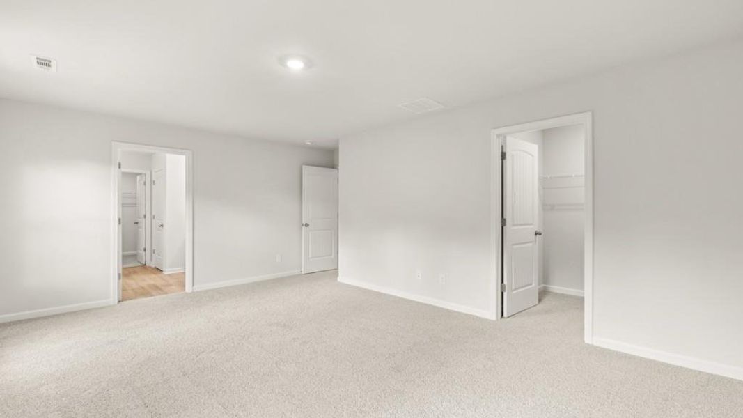 Spacious, unfurnished interior of a new home in Lost Creek, Dallas (Image 30). Spacious, unfurnished interior of a new home in Lost Creek, Dallas (Image 30).