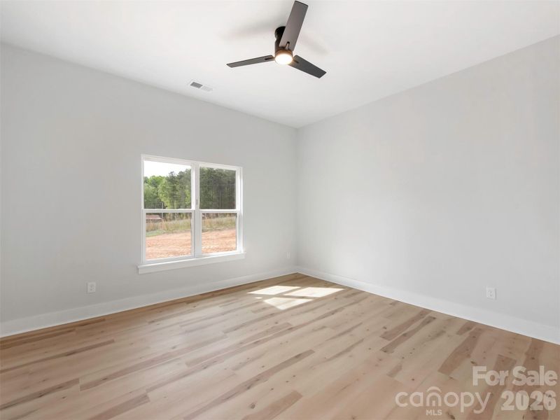 Spacious, unfurnished interior of a new home in , Stanfield (Image 37).