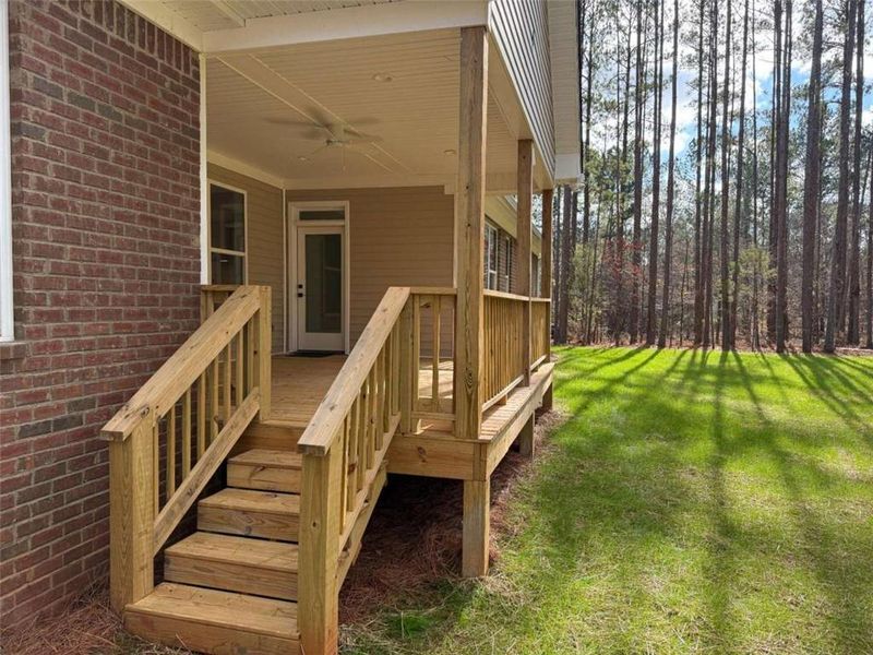 Exterior details and patio area of a home in , Mansfield (Image 27).