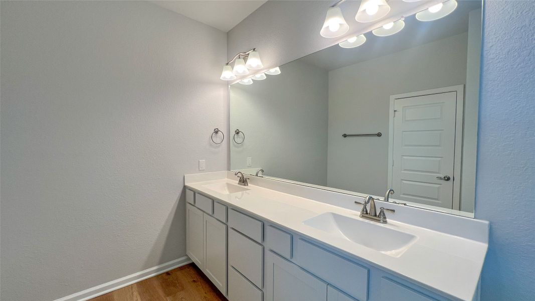 The Brambling- Primary Bathroom. Sample floor plan image for illustration; upgrades, options, and colors may vary.