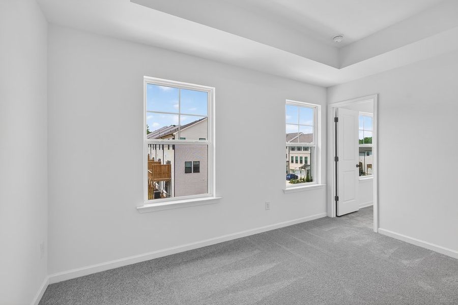 Spacious, unfurnished interior of a new home in Rosewood Farm, Lawrenceville (Image 30).