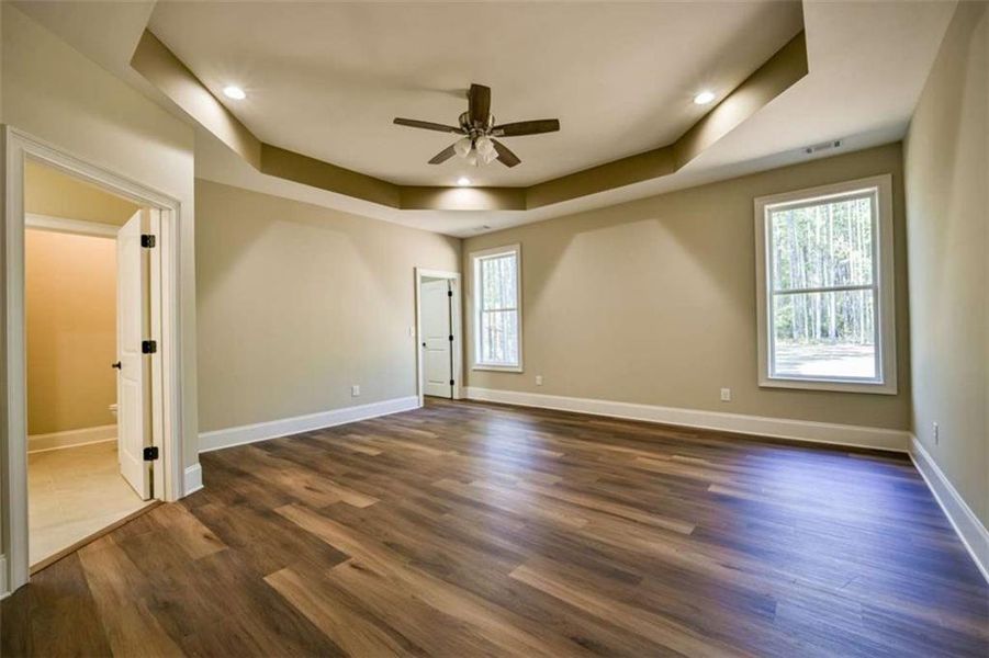 Spacious, unfurnished interior of a new home in , Mansfield (Image 55).