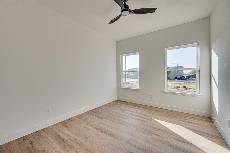 Spacious, unfurnished interior of a new home in , West Tawakoni (Image 20).
