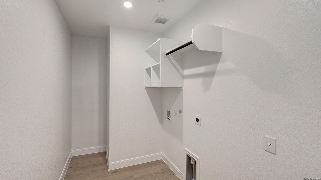 Spacious, unfurnished interior of a new home in Kallison Ranch, San Antonio (Image 23).