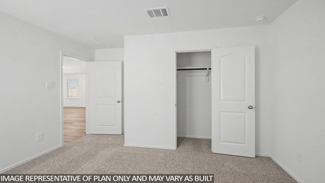 Spacious, unfurnished interior of a new home in Venetian Pines, Conroe (Image 9). Spacious, unfurnished interior of a new home in Venetian Pines, Conroe (Image 9).