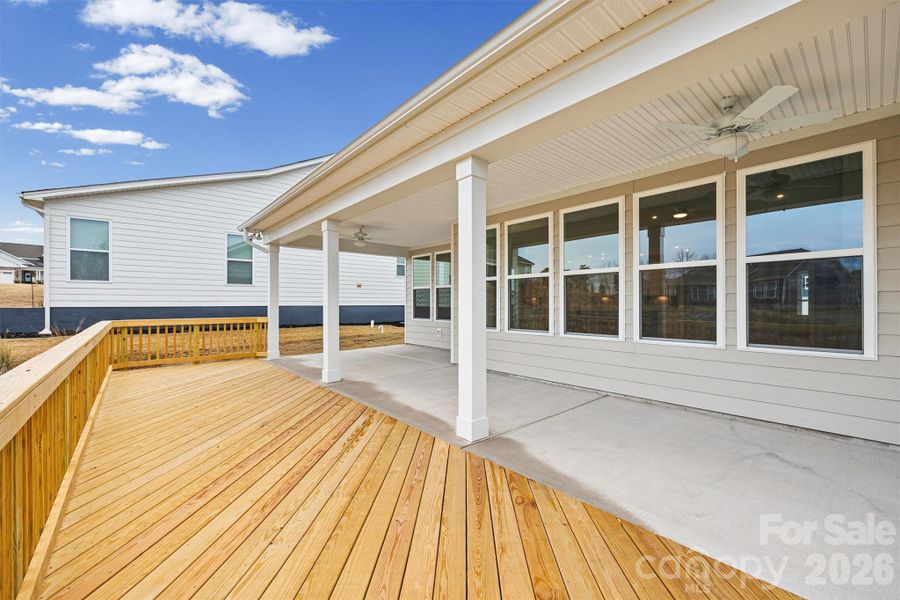 Exterior details and patio area of a home in Handsmill on Lake Wylie, York (Image 17).