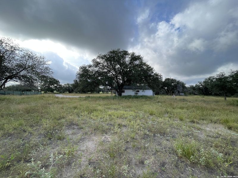 Natural landscape and outdoor views near in Devine (Image 9). Natural landscape and outdoor views near in Devine (Image 9).
