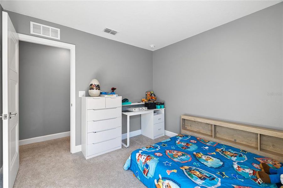Furnished interior view inside a new home in , Orlando (Image 39).