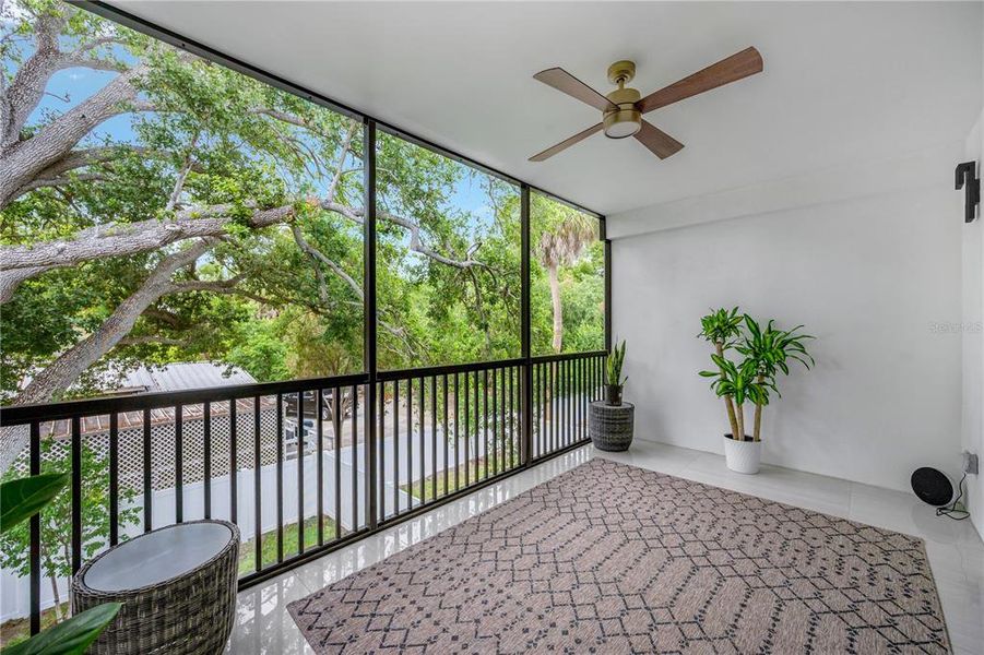 Exterior details and patio area of a home in , Tampa (Image 35).