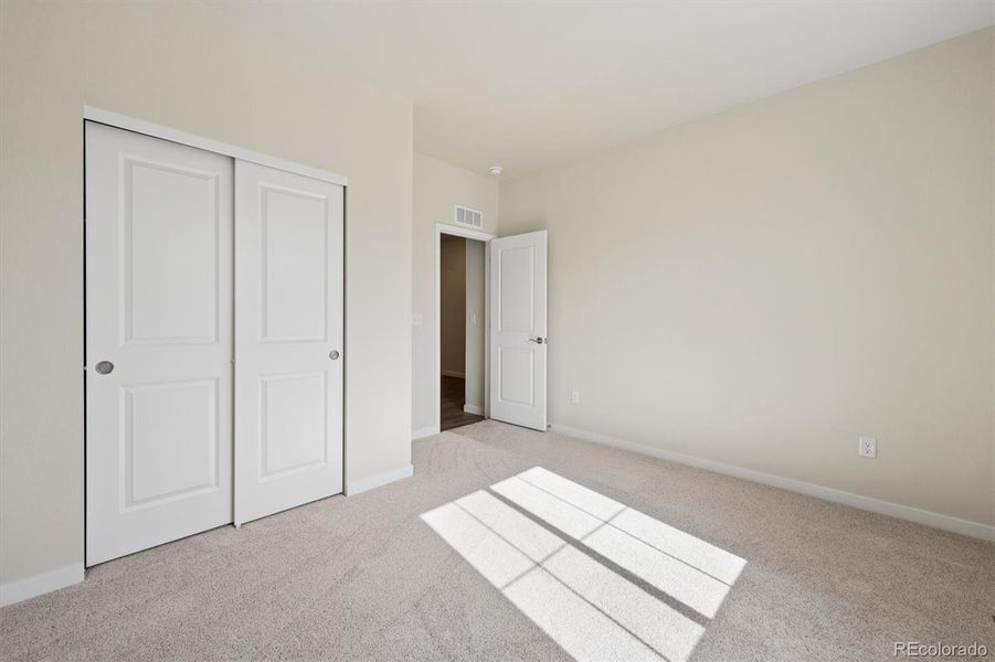 Spacious, unfurnished interior of a new home in Farmlore, Brighton (Image 22).