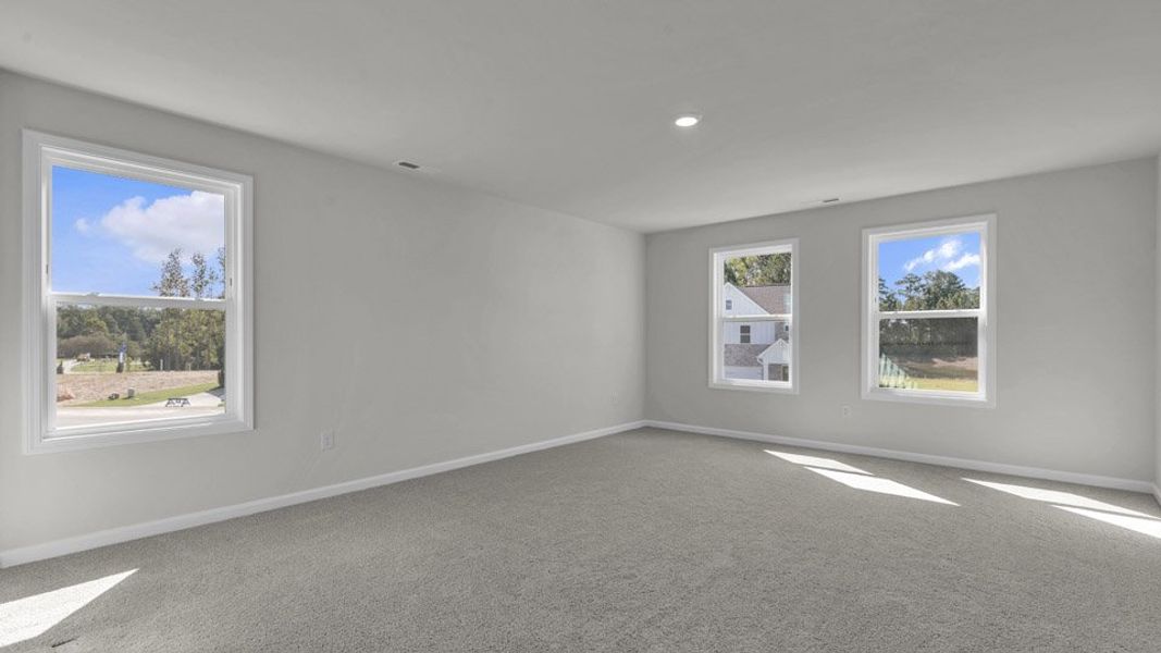 Spacious, unfurnished interior of a new home in Horton Park, Apex (Image 20).